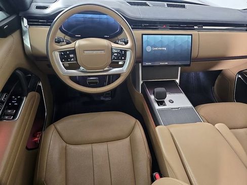 Used 2025 Land Rover Range Rover Long Wheelbase SE AWD/4WD image 12