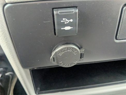 Used 2019 Toyota Sienna LE image 25