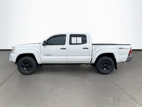 Used 2015 Toyota Tacoma PreRunner w/ SR5 Package RWD image 4