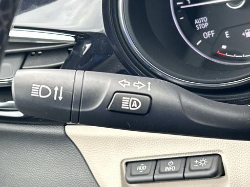 Used 2022 Buick Encore GX Essence w/ Advanced Technology Package image 34