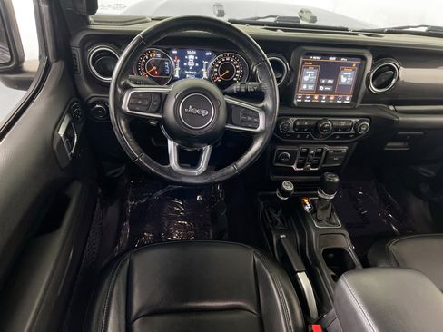 Used 2021 Jeep Wrangler Unlimited Sahara AWD/4WD image 22
