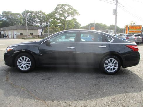 Used 2017 Nissan Altima 2.5 S w/ Power Driver Seat Package image 4