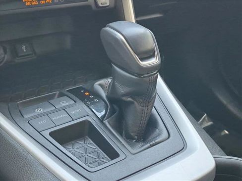 Used 2021 Toyota RAV4 XLE Premium FWD image 12