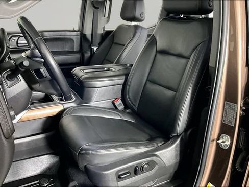 Used 2019 Chevrolet Silverado 1500 RST AWD/4WD image 21