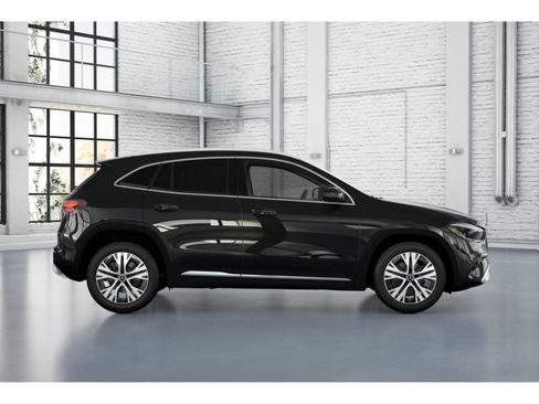 New 2026 Mercedes-Benz GLA 250 4MATIC image 2