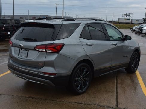 Used 2023 Chevrolet Equinox RS image 5