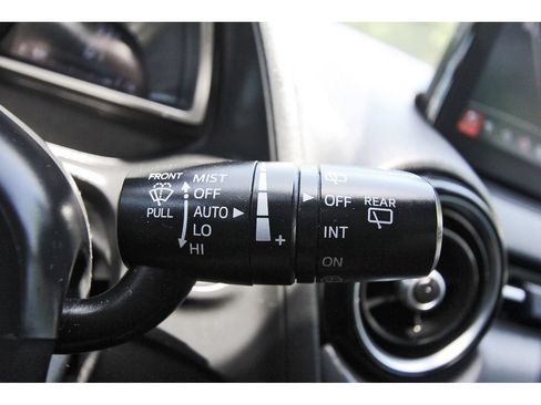 Used 2019 MAZDA CX-3 Touring FWD image 19