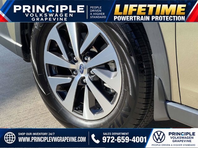 Used 2025 Subaru Outback Premium AWD/4WD image 6