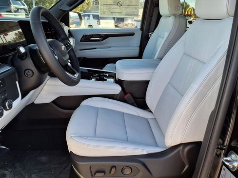 New 2026 Chevrolet Tahoe Premier image 13