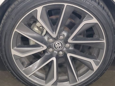 Used 2022 Toyota Corolla SE w/ Carpet Mat Package (TMS) FWD image 31