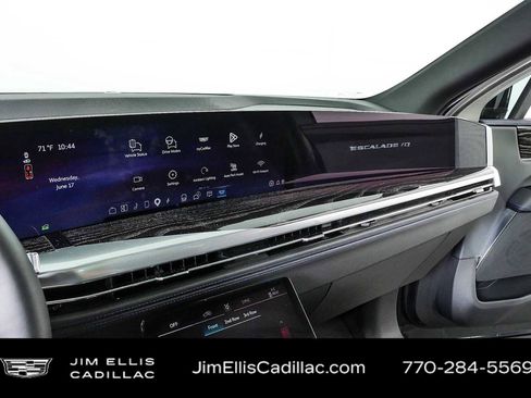 Certified 2025 Cadillac Escalade IQ Sport 1 AWD/4WD image 12