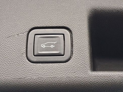 Used 2022 Chevrolet Equinox LT image 29