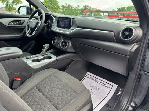 Used 2021 Chevrolet Blazer LT FWD image 18