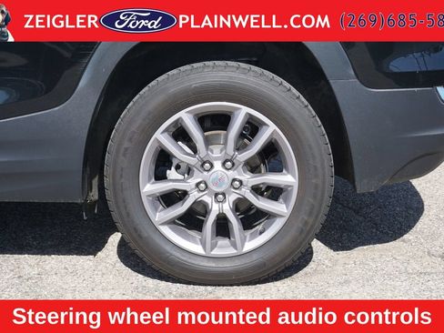 Used 2024 GMC Terrain SLT AWD/4WD image 9