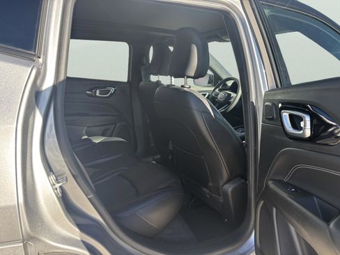 Used 2023 Jeep Compass High Altitude image 15