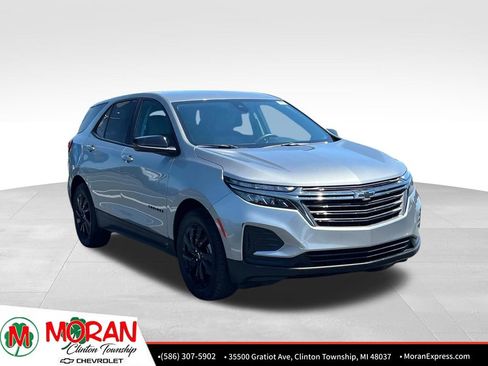Certified 2024 Chevrolet Equinox LS w/ LS Convenience Package FWD image 9