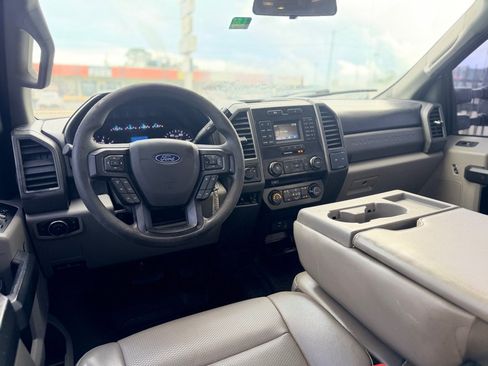 Used 2018 Ford F250 XL w/ Power Equipment Group RWD image 22