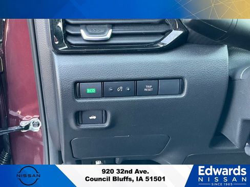 Used 2025 Nissan Sentra SV FWD image 20