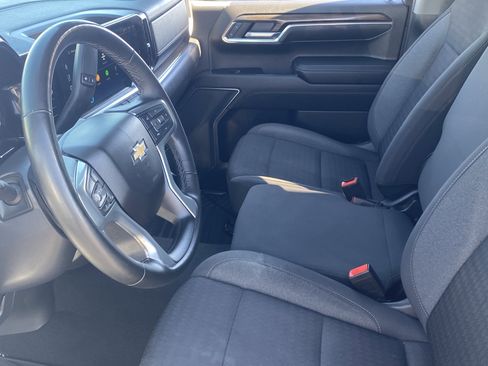 Used 2023 Chevrolet Silverado 1500 LT RWD image 17