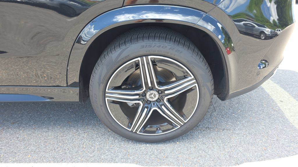Certified 2025 Mercedes-Benz GLE 450 4MATIC image 10