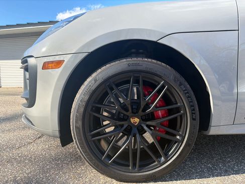 Certified 2022 Porsche Macan GTS AWD/4WD image 10