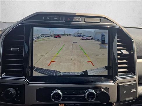 Used 2022 Ford F250 Lariat w/ Lariat Value Package AWD/4WD image 12