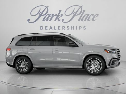 Used 2026 Mercedes-Benz GLS 450 4MATIC image 29