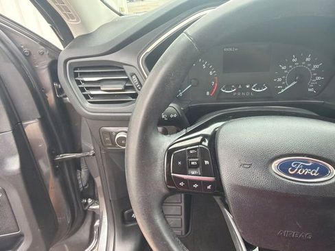 Used 2022 Ford Escape SEL AWD/4WD image 16