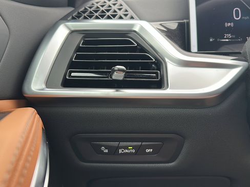 New 2026 BMW X6 xDrive40i w/ Climate Comfort Package image 26