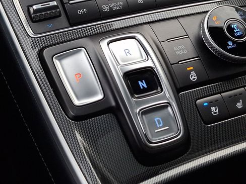 Certified 2021 Hyundai Santa Fe Limited w/ Cargo Package image 15