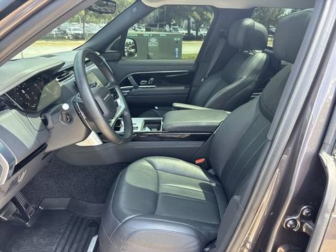 Used 2025 Land Rover Range Rover Long Wheelbase Autobiography AWD/4WD image 17