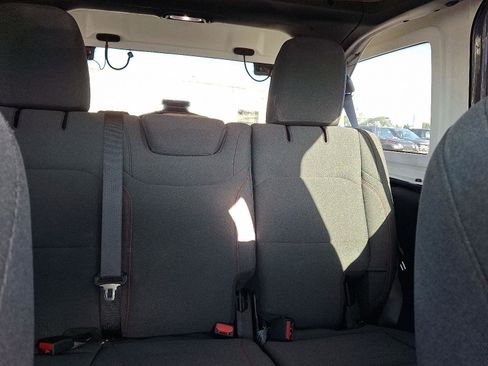 Certified 2024 Jeep Wrangler Unlimited Rubicon image 20