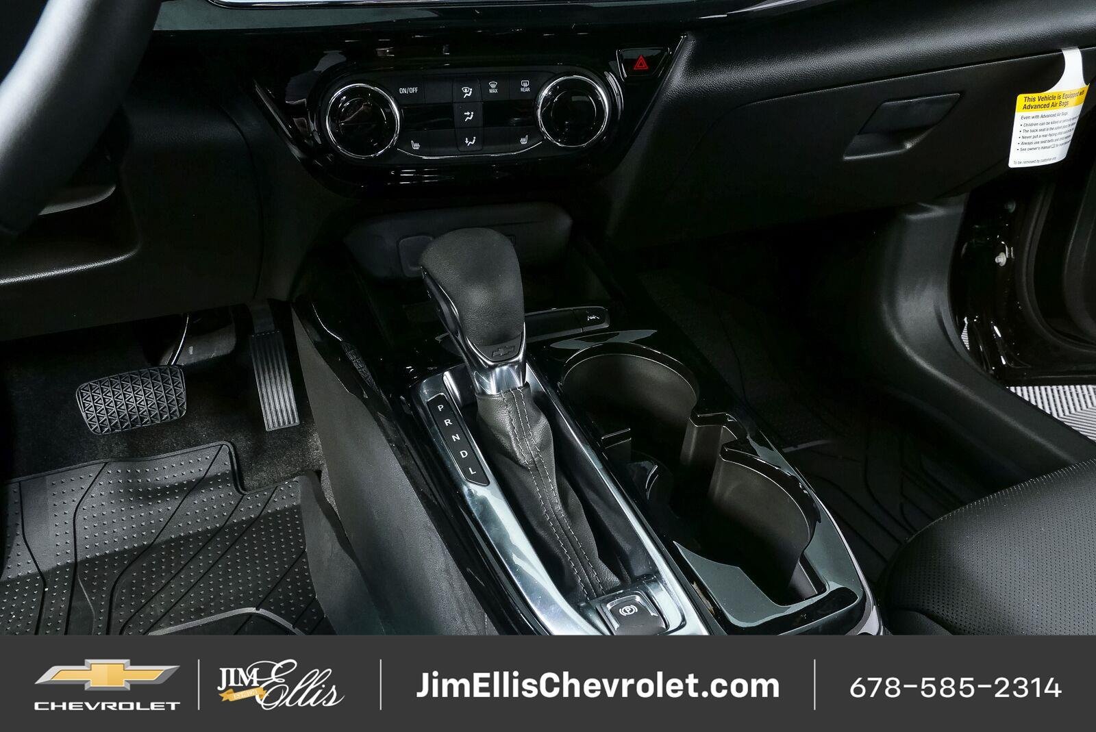 Used 2026 Chevrolet Trax ACTIV w/ Sunroof Package FWD image 16