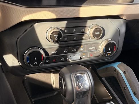Used 2022 Ford Bronco Wildtrak AWD/4WD image 20