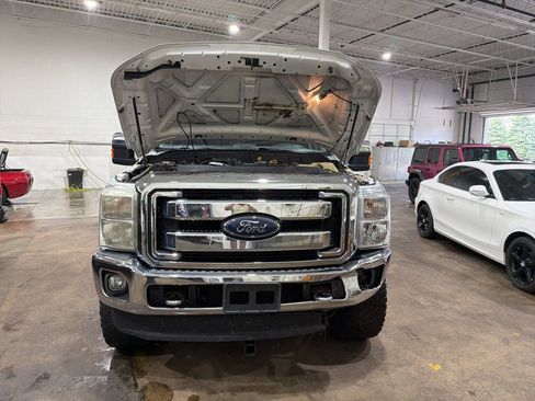 Used 2014 Ford F250 Lariat w/ Chrome Package AWD/4WD image 33