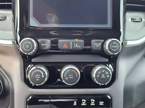 New 2026 RAM 1500 Express AWD/4WD image 11
