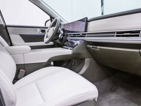 Used 2025 Hyundai Santa Fe Calligraphy image 16