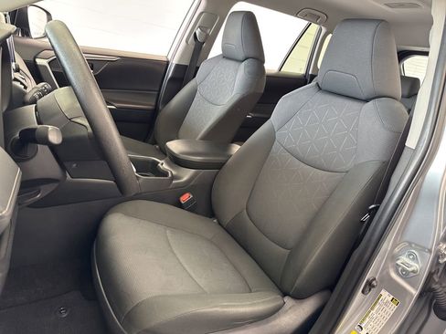 Used 2024 Toyota RAV4 XLE FWD image 14