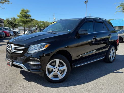 Used 2017 Mercedes-Benz GLE 350 4MATIC image 2