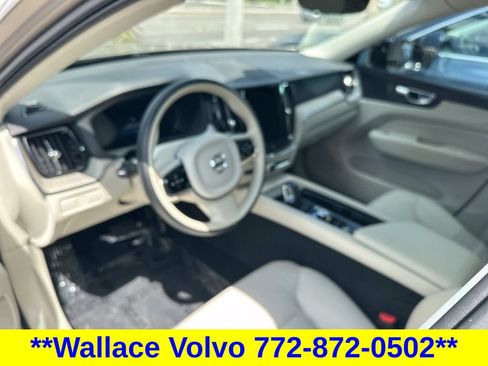 Used 2024 Volvo XC60 B5 Plus w/ Protection Package Premier AWD/4WD image 9