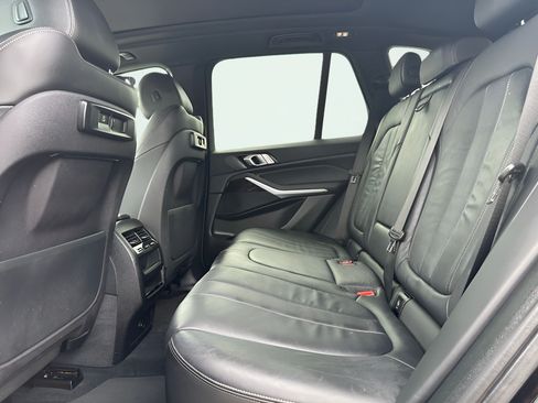 Used 2019 BMW X5 xDrive40i AWD/4WD image 25