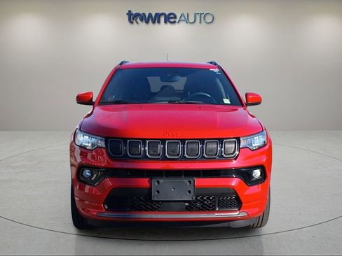 Used 2022 Jeep Compass Limited image 9