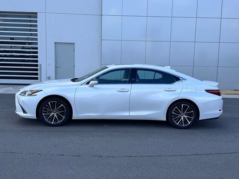Used 2022 Lexus ES 350 w/ Premium Package image 3