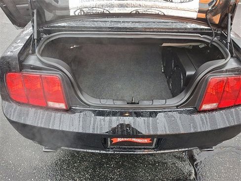 Used 2006 Ford Mustang GT image 29