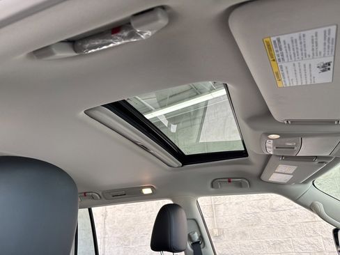 Used 2024 Nissan Armada Platinum w/ Captain's Chairs Package image 57