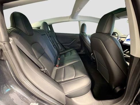 Used 2019 Tesla Model 3 Standard image 18