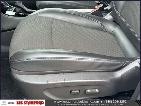Used 2020 Buick Encore Preferred FWD image 18