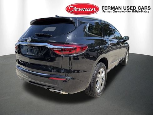 Used 2020 Buick Enclave Avenir w/ Avenir Technology Package AWD/4WD image 2