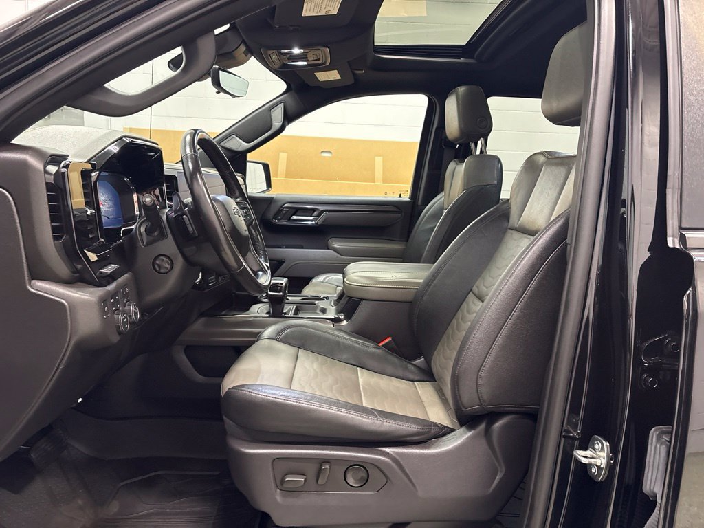 Used 2023 Chevrolet Silverado 1500 ZR2 w/ Technology Package AWD/4WD image 20
