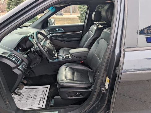 Used 2017 Ford Explorer Limited w/ Equipment Group 301A image 17